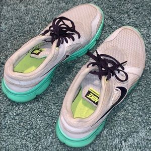 👟👟👟Nike Sneakers👟👟👟